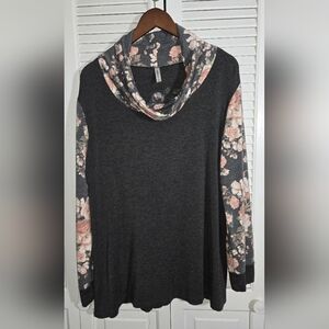 Emerald Cowl Neck Long Sleeve Floral Sleeve Neck Rose Detail Tunic Sz 1X